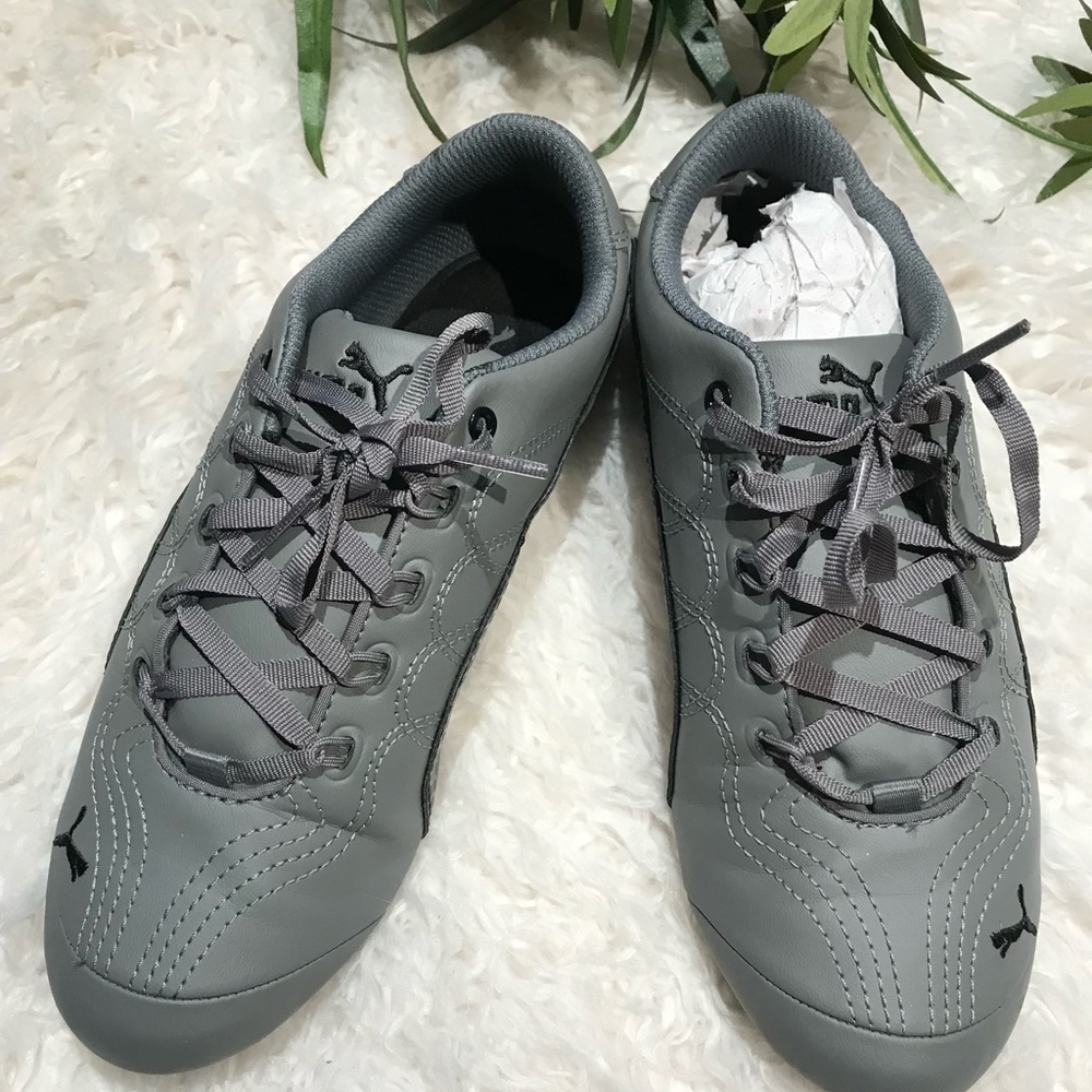Pumas Black & Silver